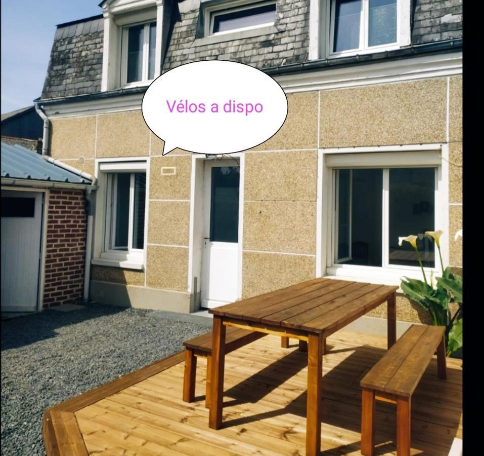 Le Nid Colas Cour Au Sud Velos A Dispo 费康 外观 照片